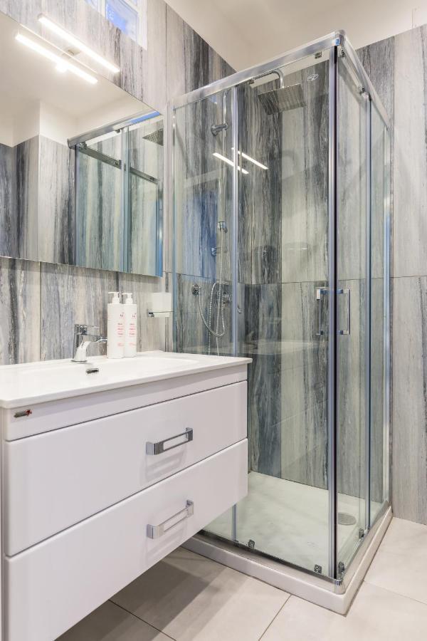Toledo Stylish Apartments By Wonderful Italy Napoli Esterno foto