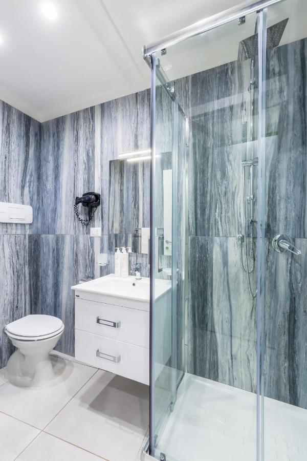 Toledo Stylish Apartments By Wonderful Italy Napoli Esterno foto